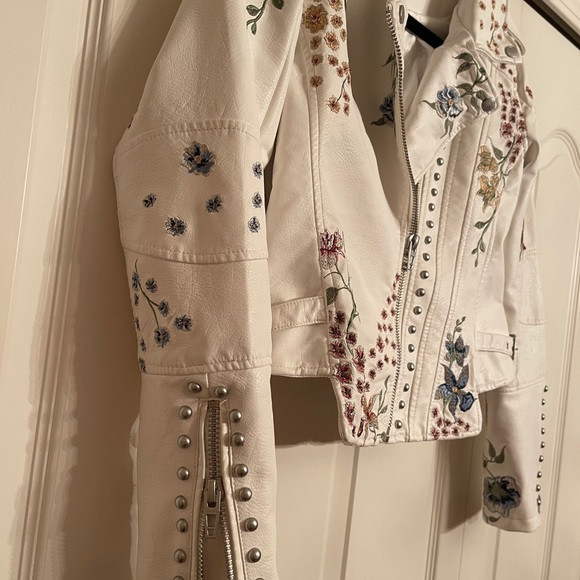 Jacket - Picture 6 of 12